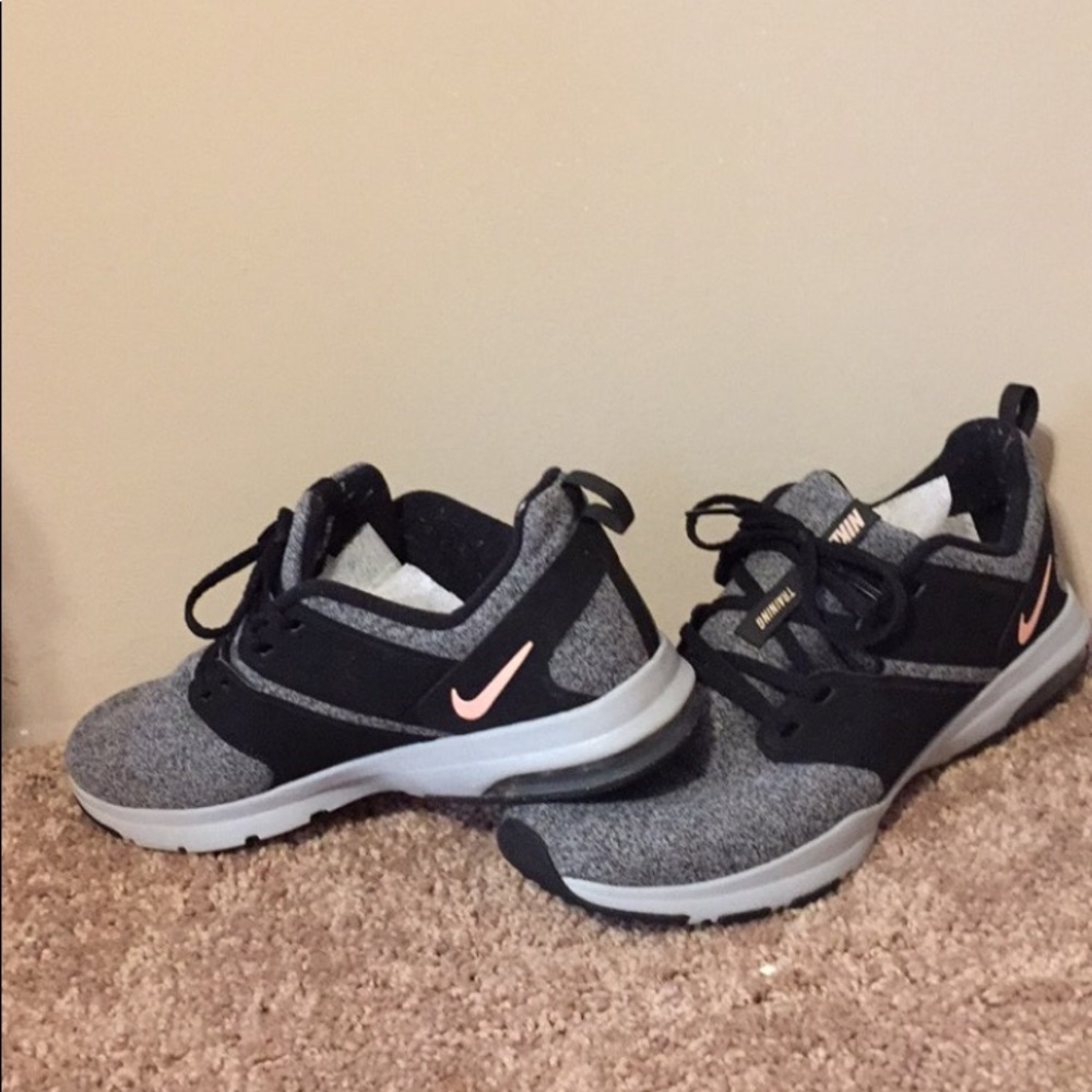 Women’s Nike Air Bella training shoes